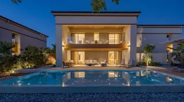 Almyros Beach Resort and Spa