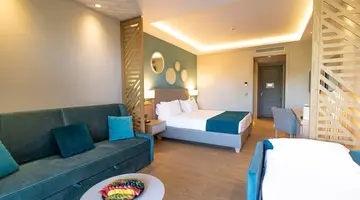 Almyros Beach Resort and Spa