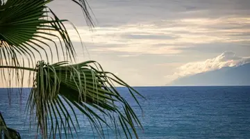 Almyros Beach Resort and Spa
