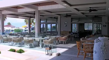 Almyros Beach Resort and Spa