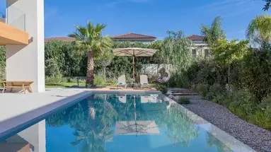 Almyros Beach Resort and Spa
