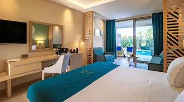 Almyros Beach Resort and Spa