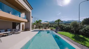 Almyros Beach Resort and Spa