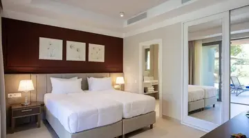 Almyros Beach Resort and Spa