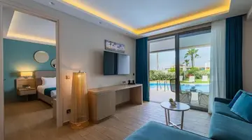 Almyros Beach Resort and Spa