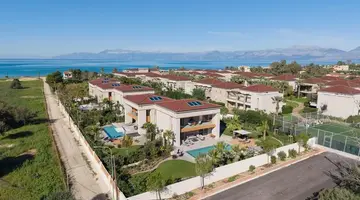Almyros Beach Resort and Spa