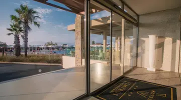 Almyros Beach Resort and Spa