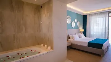 Almyros Beach Resort and Spa