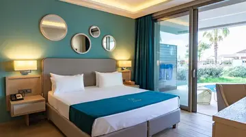 Almyros Beach Resort and Spa