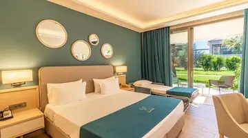 Almyros Beach Resort and Spa