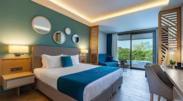Almyros Beach Resort and Spa
