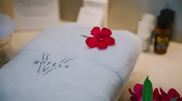 Almyros Beach Resort and Spa