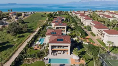 Almyros Beach Resort and Spa