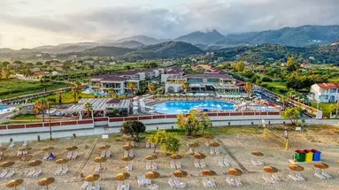Almyros Beach Resort and Spa