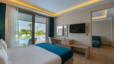 Almyros Beach Resort and Spa
