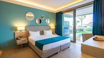 Almyros Beach Resort and Spa
