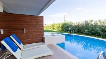 Almyros Beach Resort and Spa