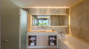 Almyros Beach Resort and Spa