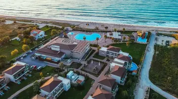 Almyros Beach Resort and Spa