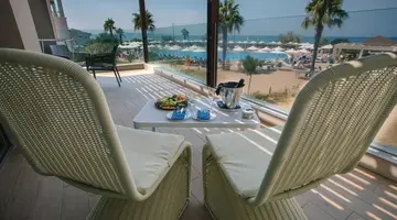 Almyros Beach Resort and Spa