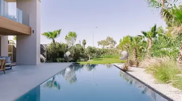 Almyros Beach Resort and Spa