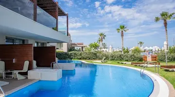 Almyros Beach Resort and Spa