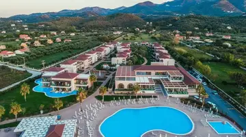 Almyros Beach Resort and Spa