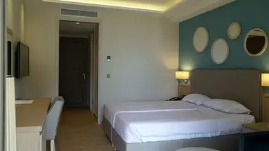Almyros Beach Resort and Spa