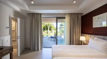 Almyros Beach Resort and Spa