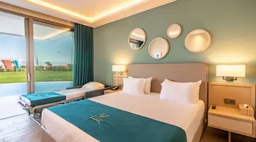 Almyros Beach Resort and Spa