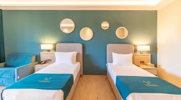 ALMYROS BEACH RESORT & SPA