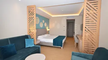 ALMYROS BEACH RESORT & SPA