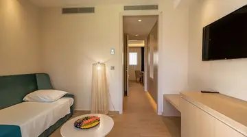 ALMYROS BEACH RESORT & SPA