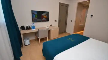 ALMYROS BEACH RESORT & SPA