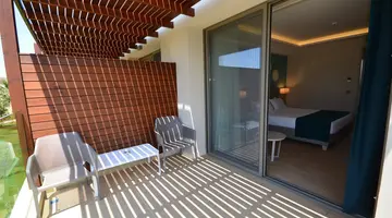 ALMYROS BEACH RESORT & SPA