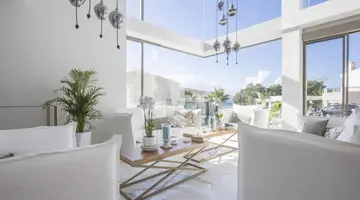 ALOE Boutique Hotel and Suites