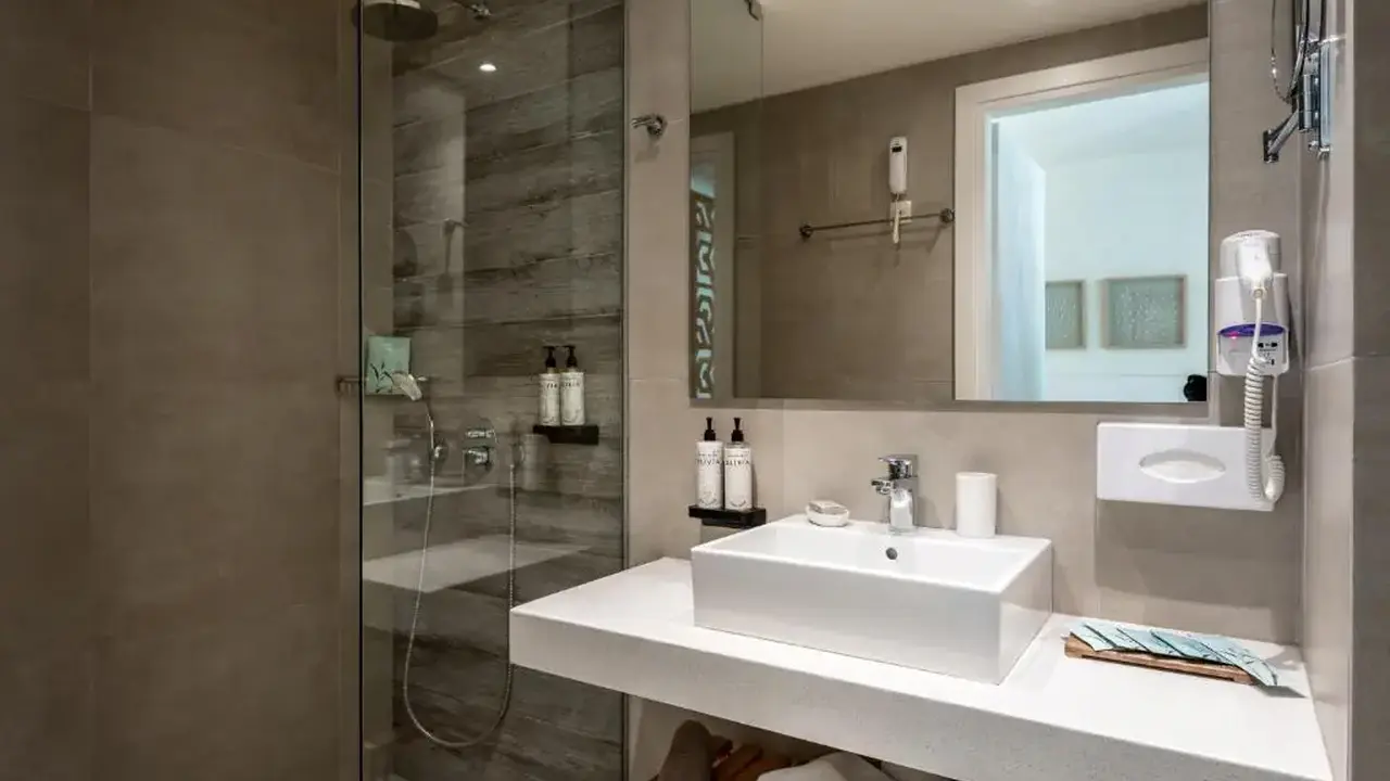 Aloe Boutique Hotel & Suites - adults on
