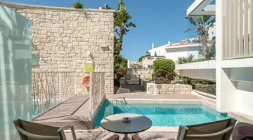 Aloe Boutique Hotel & Suites - adults on