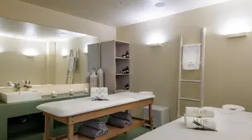 Aloe Boutique Hotel & Suites - adults on