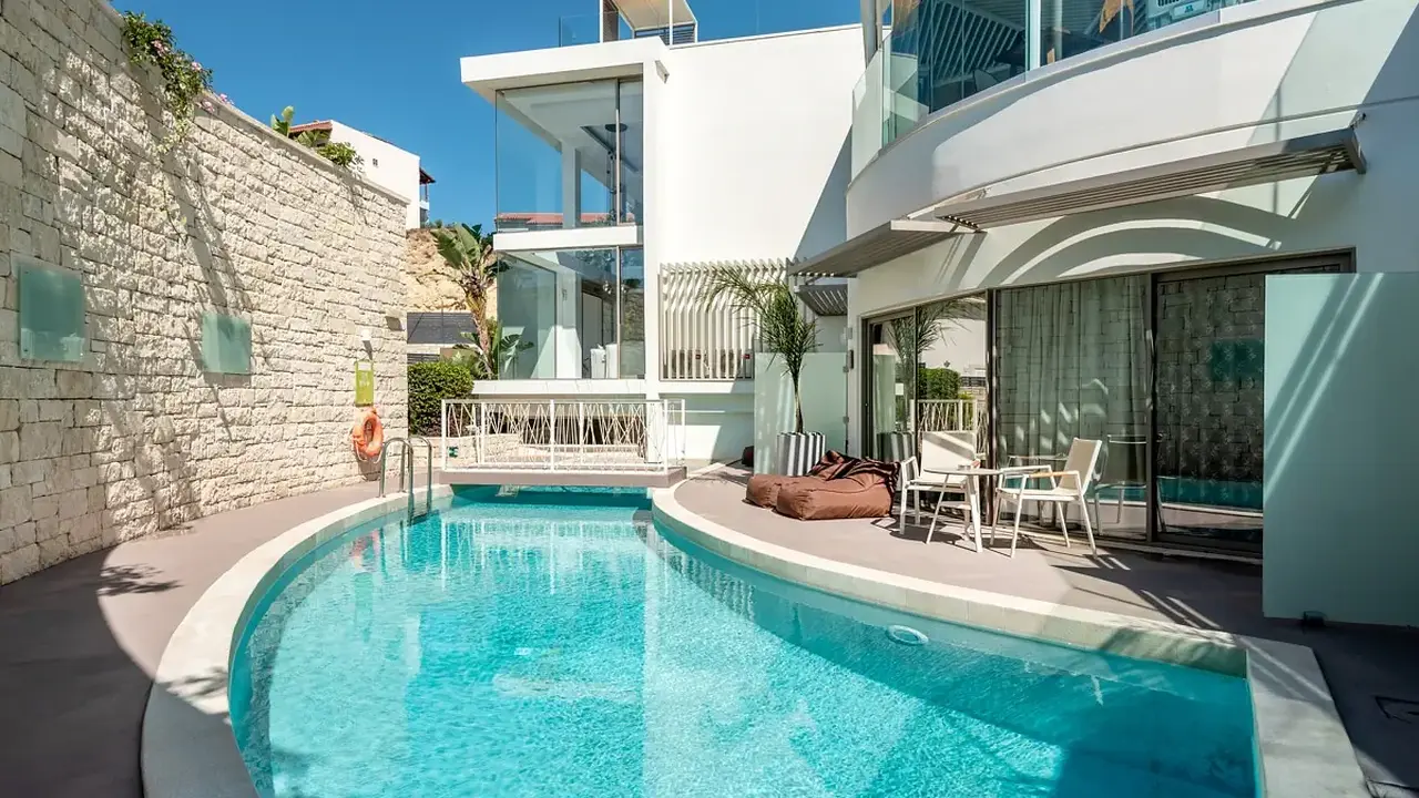 Aloe Boutique & Suites (Adults Only 16+)