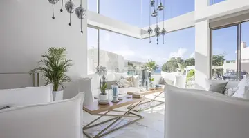 ALOE BOUTIQUE & SUITES Adults only 16+
