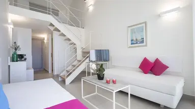 ALOE BOUTIQUE & SUITES Adults only 16+