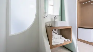 ALOE HOTEL