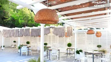 Aloe Hotel