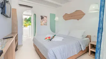 Aloe Hotel