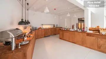 Aloe Hotel