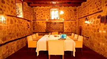 ALP PASA HOTEL