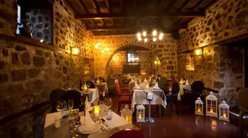 Alp Pasa Hotel