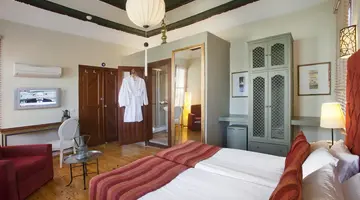 ALP PASA HOTEL
