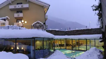 AlpHoliday